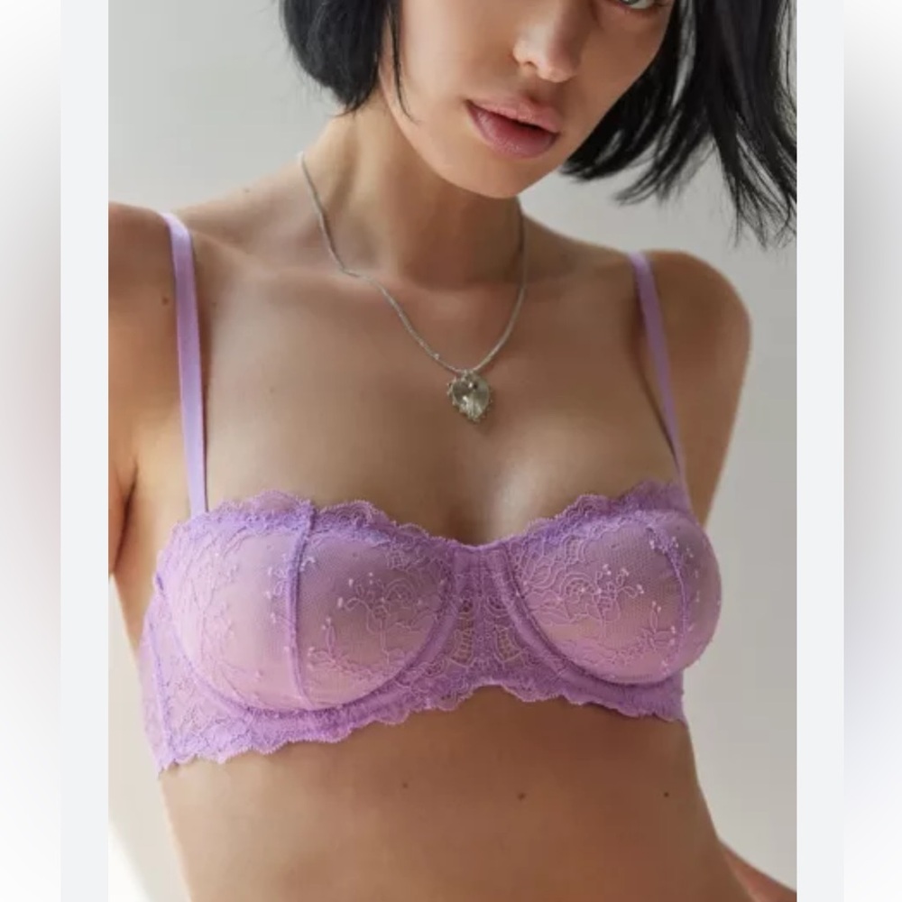 Out From Under Chantelle lace pinkish purple bra.  Size 34 B